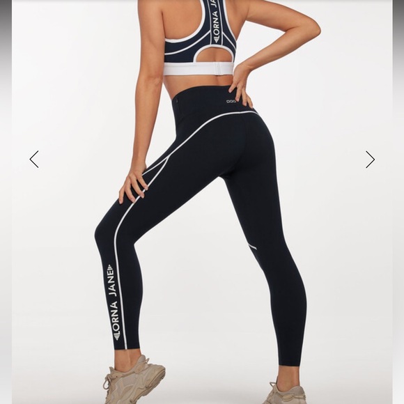 Lorna Jane sport bra & legging set - Picture 3 of 8